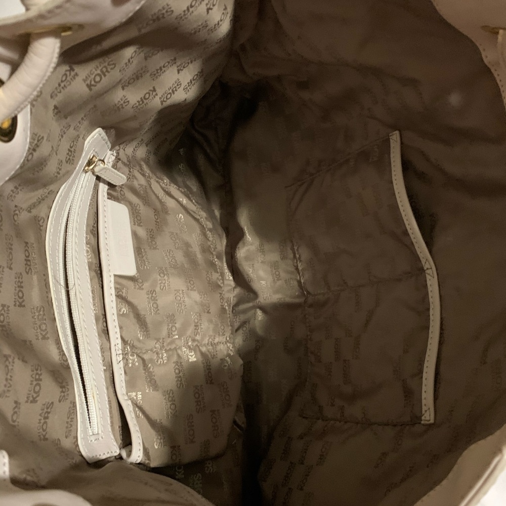 Michael Kors bag - Picture 2 of 2